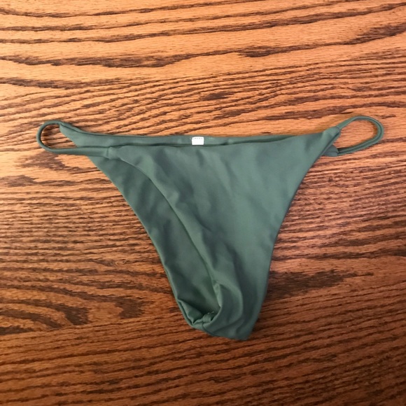 Green Bikini Set - Picture 2 of 5